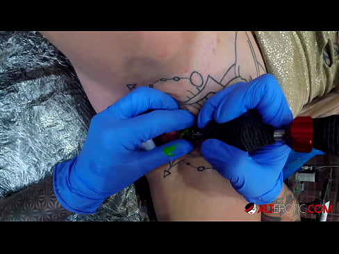 ❤️ Extrem tattooed Hottie Sully Savage krut en Tattoo op hirem Klitoris ❤️ Qualitéit Sex bei eis lb.valeshop.top